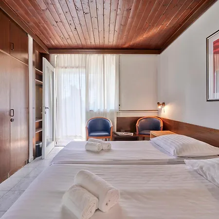 Koversada 2* 브르사르