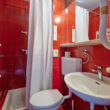 Aldeamento Turístico Koversada 2*